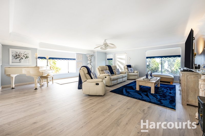 Photo - 32 Shipmaster Avenue, Alkimos WA 6038 - Image 7