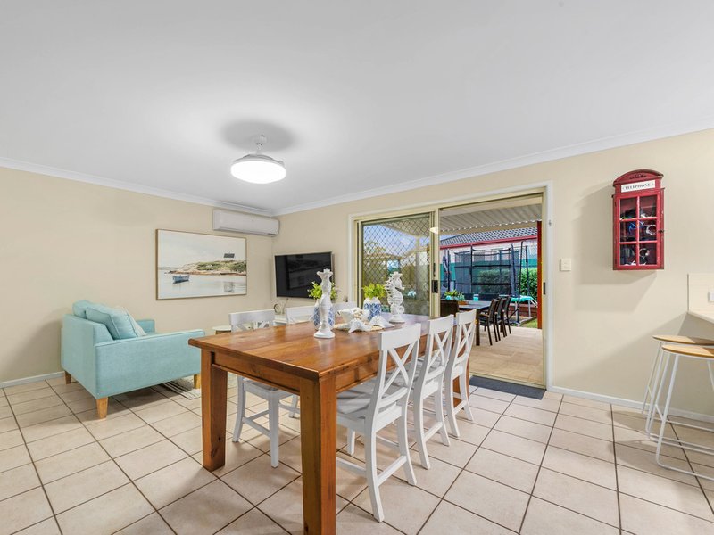 Photo - 32 Silvereye Crescent, Albany Creek QLD 4035 - Image 6