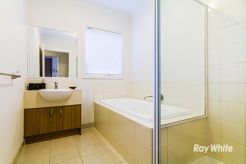 Photo - 32 Silverwattle Drive, Lyndhurst VIC 3975 - Image 7