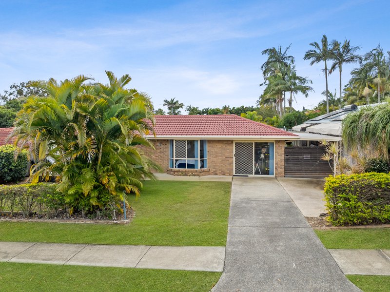 Photo - 32 Solandra Circuit, Regents Park QLD 4118 - Image 2