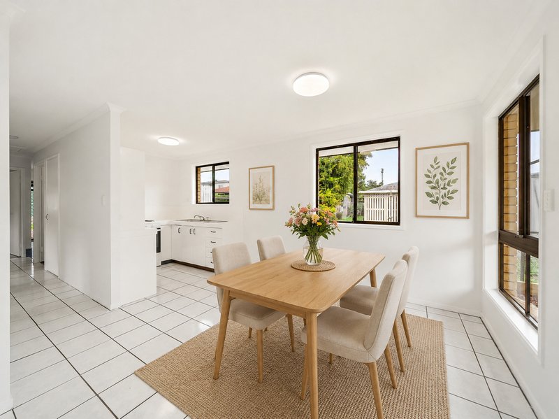 Photo - 32 Sportsground Street, Redcliffe QLD 4020 - Image 3