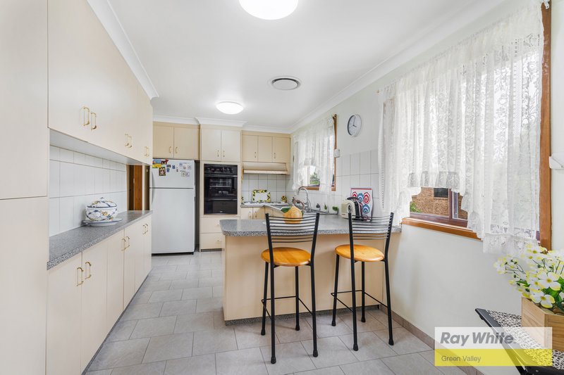 Photo - 32 St Kilda Street, St Johns Park NSW 2176 - Image 15