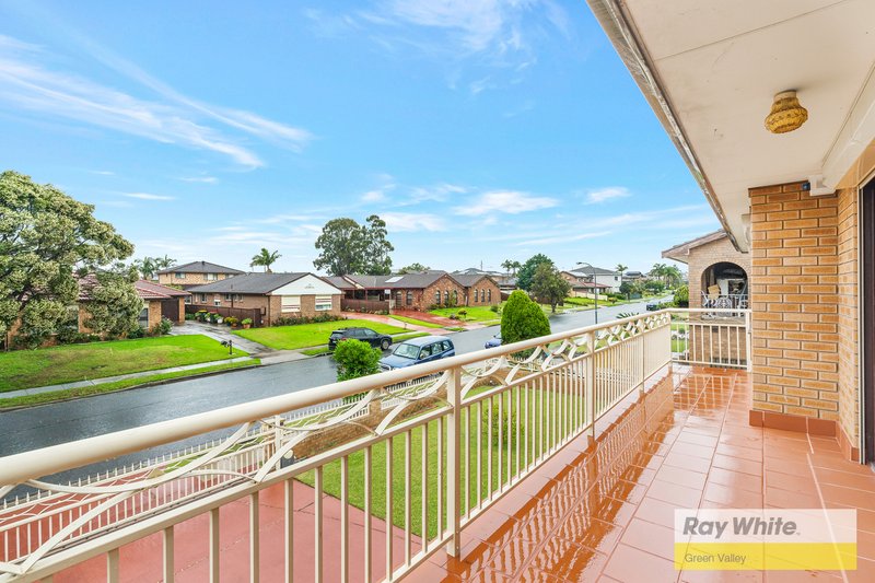 Photo - 32 St Kilda Street, St Johns Park NSW 2176 - Image 13