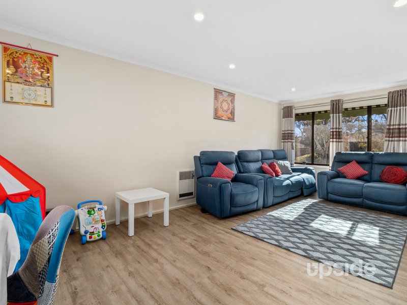 Photo - 32 Stacy Street, Gowrie ACT 2904 - Image 3