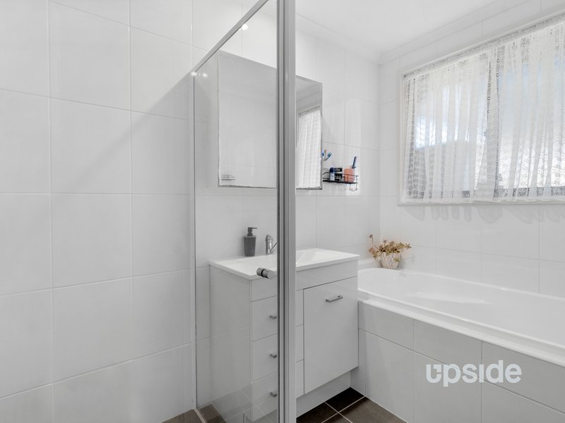 Photo - 32 Stacy Street, Gowrie ACT 2904 - Image 5