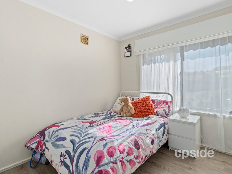 Photo - 32 Stacy Street, Gowrie ACT 2904 - Image 7