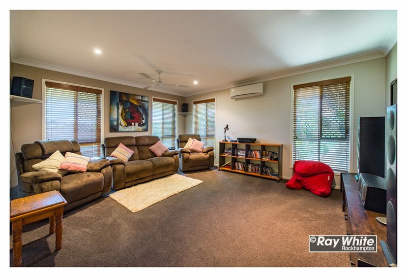 Photo - 32 Stirling Drive, Rockyview QLD 4701 - Image 6