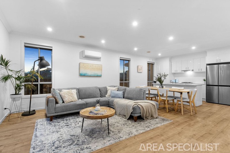 Photo - 3/2 Stockhaven Circuit, Langwarrin VIC 3910 - Image 1