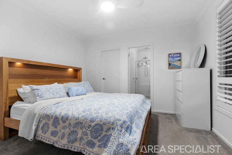 Photo - 3/2 Stockhaven Circuit, Langwarrin VIC 3910 - Image 5