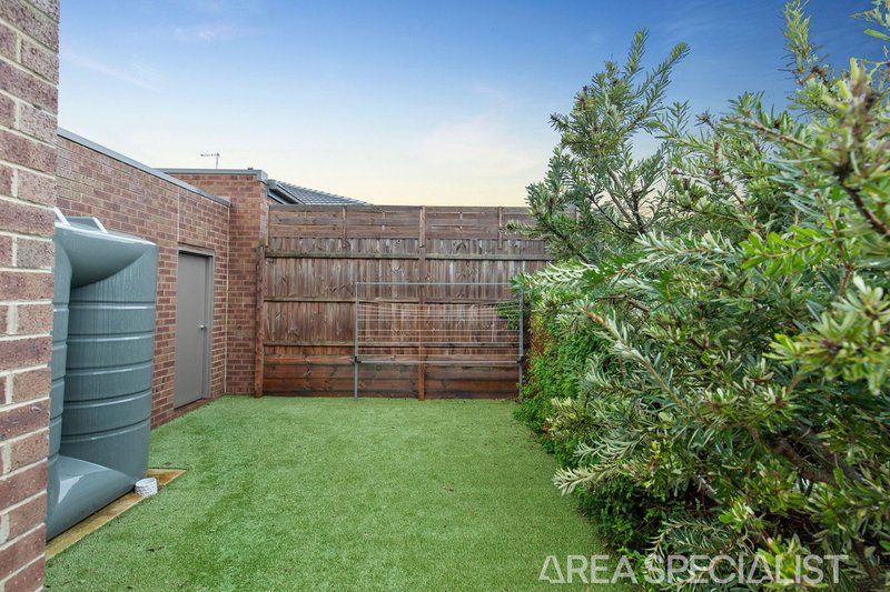 Photo - 3/2 Stockhaven Circuit, Langwarrin VIC 3910 - Image 13