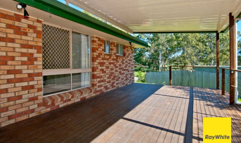 Photo - 32 Stoten Street, Eagleby QLD 4207 - Image 2