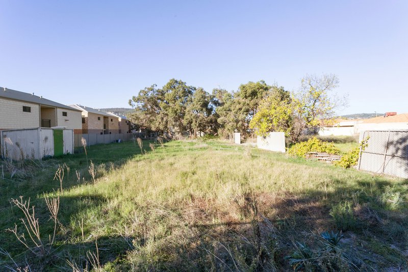 Photo - 32 Streich Avenue, Kelmscott WA 6111 - Image 20