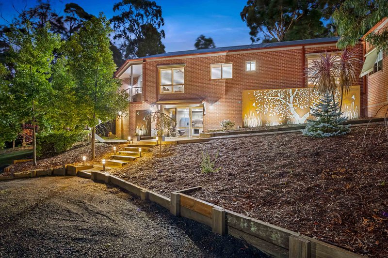 Photo - 32 Stringybark Drive, Brown Hill VIC 3350 - Image 2