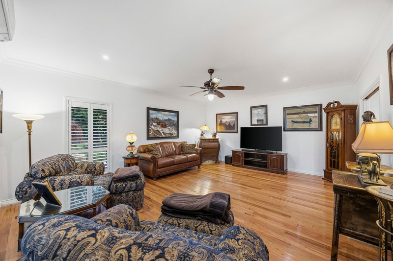 Photo - 32 Stringybark Drive, Brown Hill VIC 3350 - Image 12