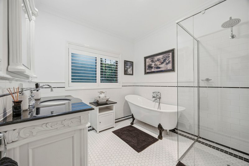 Photo - 32 Stringybark Drive, Brown Hill VIC 3350 - Image 17