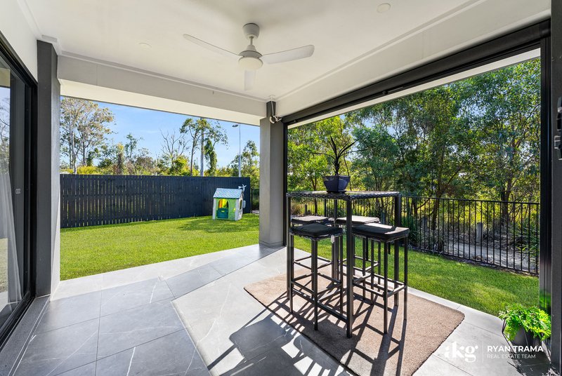 Photo - 32 Sugar Maple Place, Park Ridge QLD 4125 - Image 9