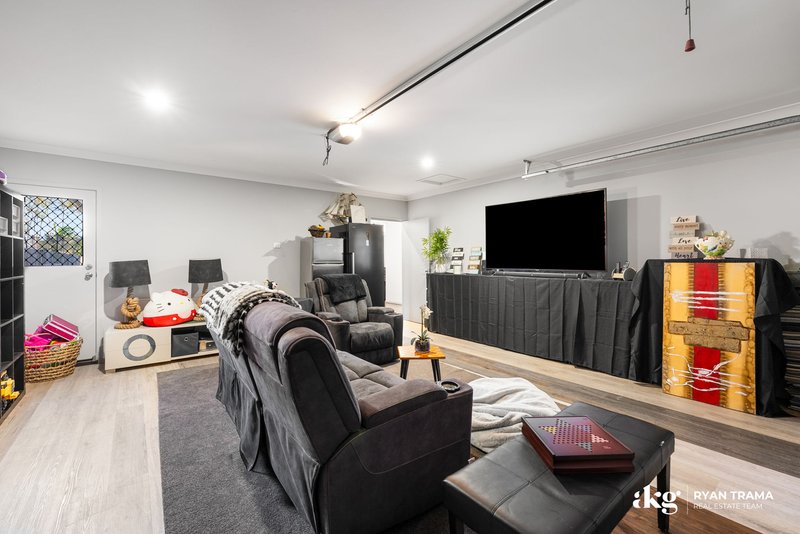 Photo - 32 Sugar Maple Place, Park Ridge QLD 4125 - Image 16