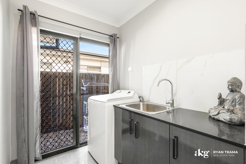 Photo - 32 Sugar Maple Place, Park Ridge QLD 4125 - Image 18