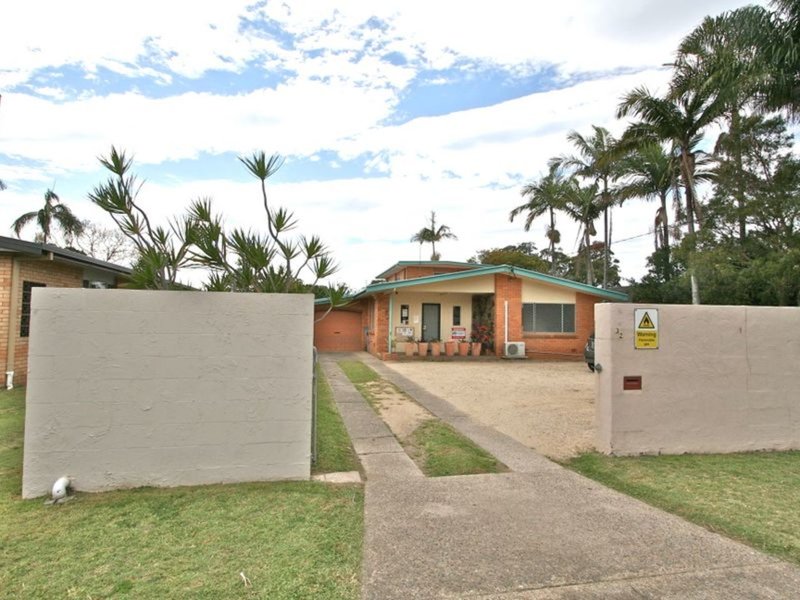 32 Sunshine Avenue, Tweed Heads South NSW 2486