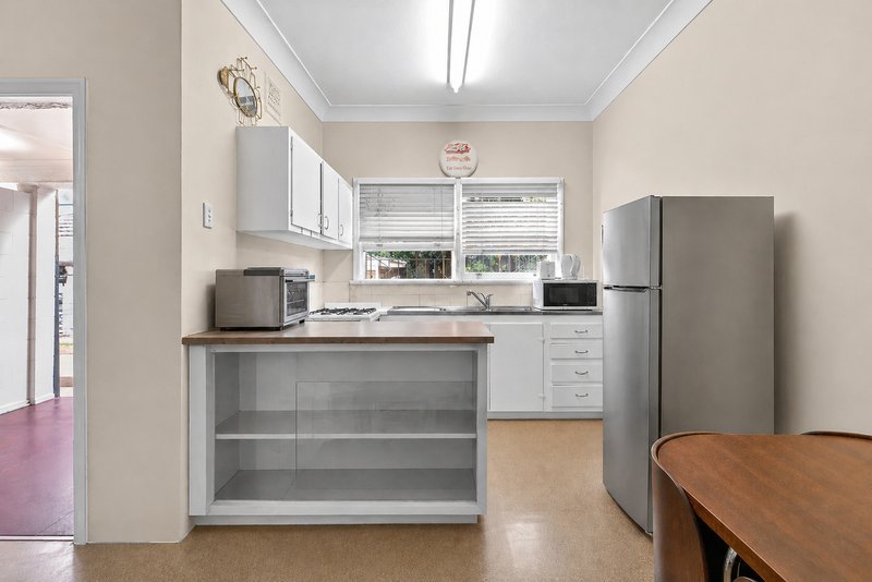 Photo - 32 Sydney Street, Kedron QLD 4031 - Image 6