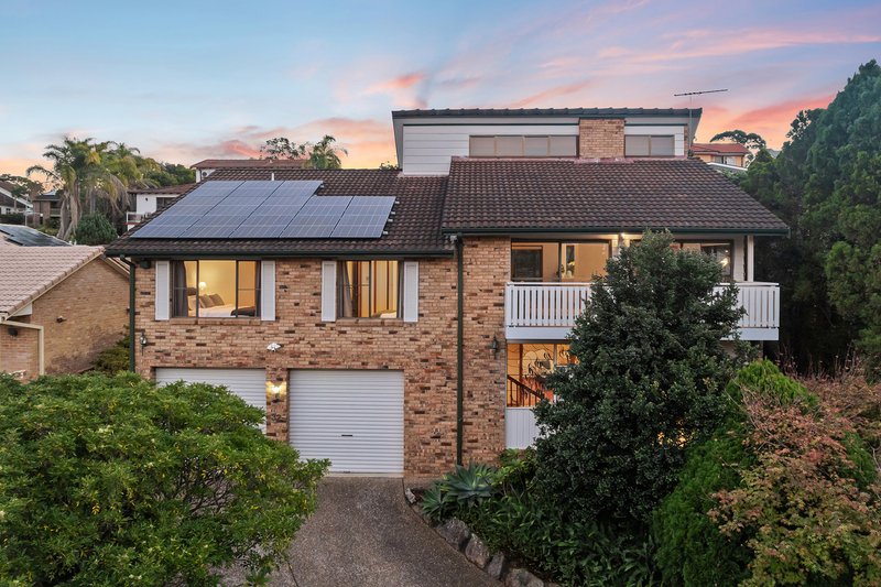 Photo - 32 Sylvan Ridge Drive, Illawong NSW 2234 - Image 1