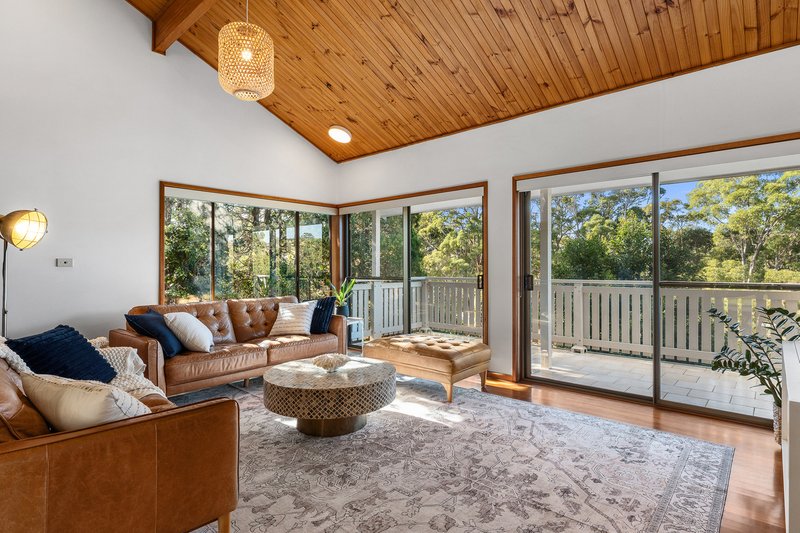 Photo - 32 Sylvan Ridge Drive, Illawong NSW 2234 - Image 2