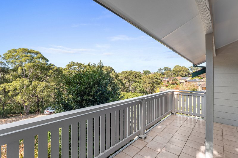 Photo - 32 Sylvan Ridge Drive, Illawong NSW 2234 - Image 4