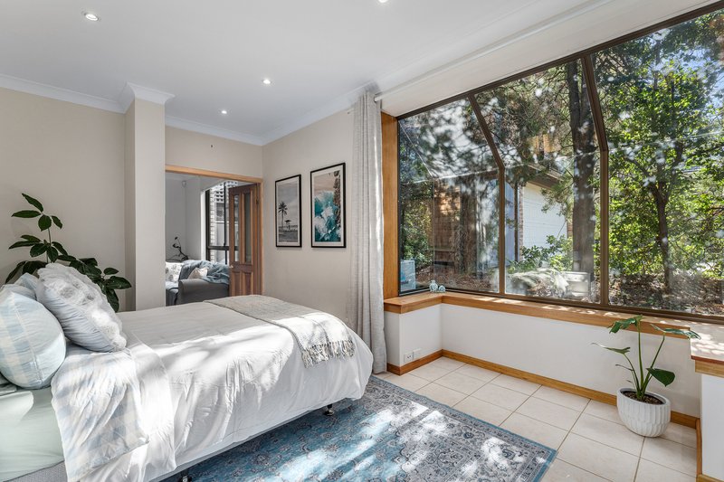 Photo - 32 Sylvan Ridge Drive, Illawong NSW 2234 - Image 11
