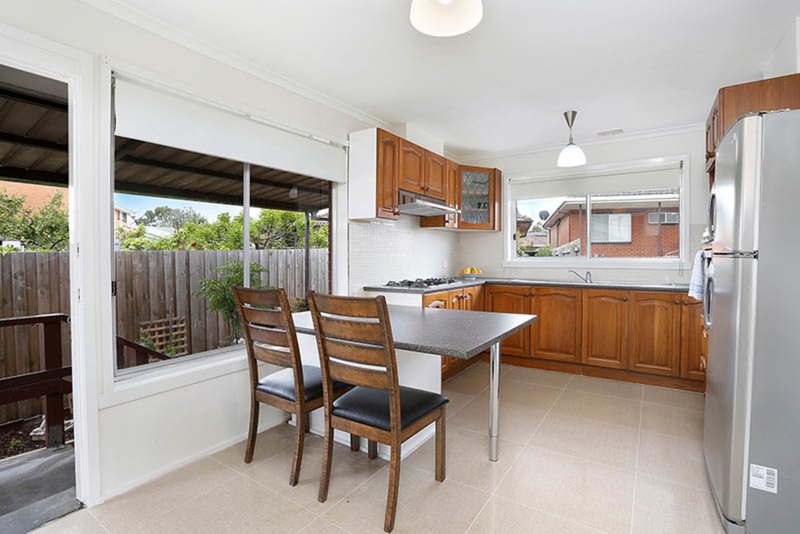 Photo - 32 Tandarra Crescent, Lalor VIC 3075 - Image 2