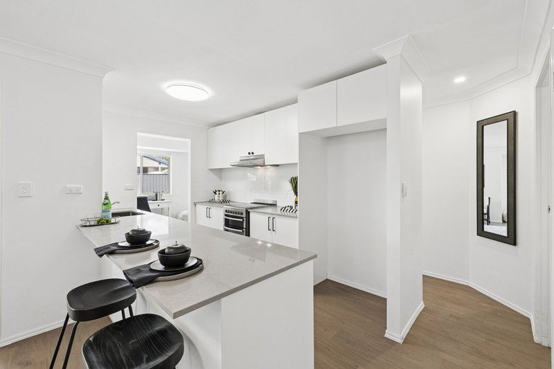 Photo - 32 Tanglewood Street, Runcorn QLD 4113 - Image 5