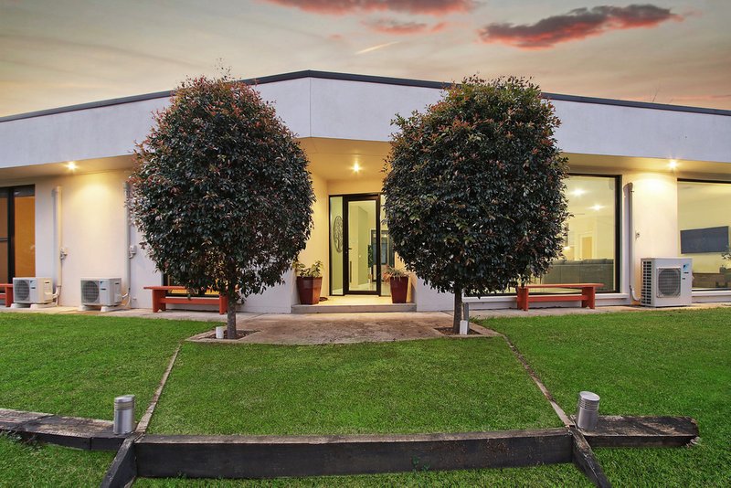 Photo - 32 Tanner Terrace, Wodonga VIC 3690 - Image 3