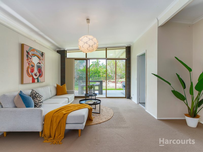 Photo - 32 Tasman Street, Stafford Heights QLD 4053 - Image 8