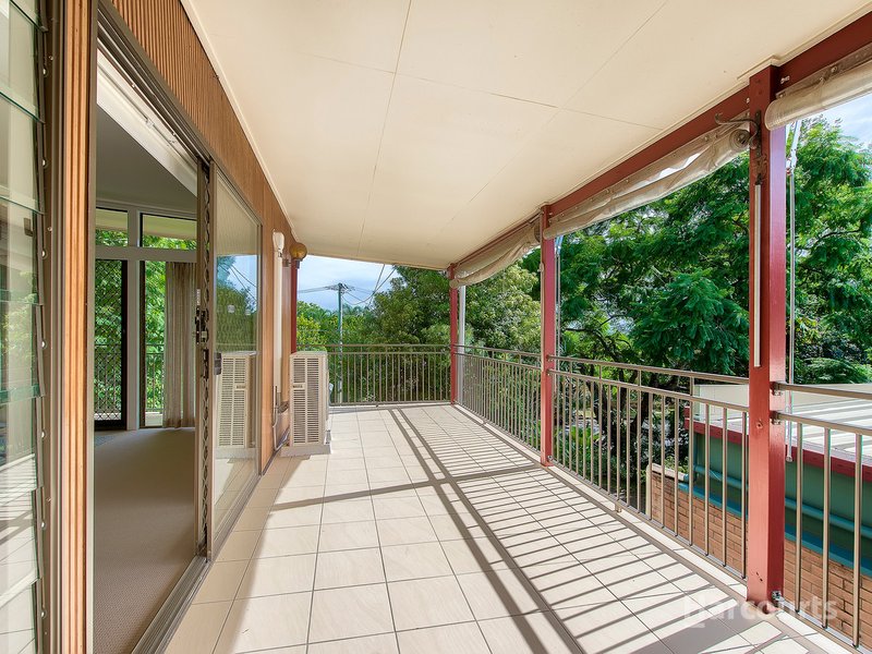 Photo - 32 Tasman Street, Stafford Heights QLD 4053 - Image 14