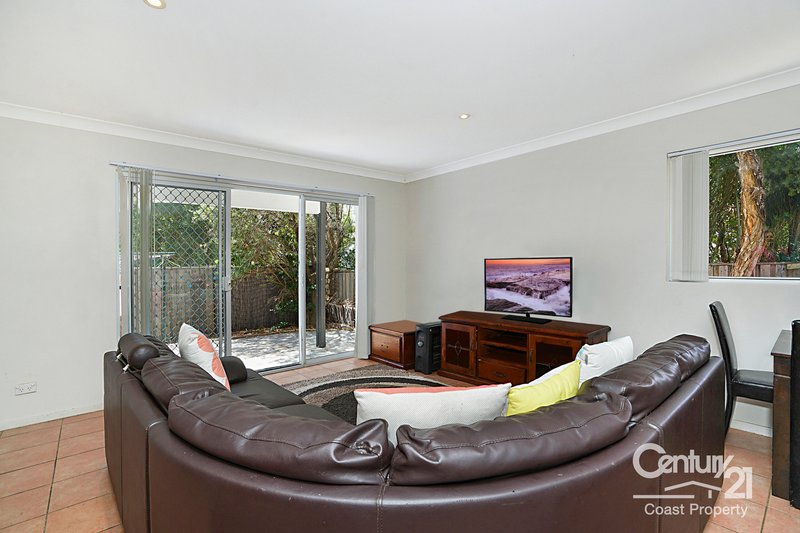 Photo - 3/2 The Crescent, Blue Bay NSW 2261 - Image 3