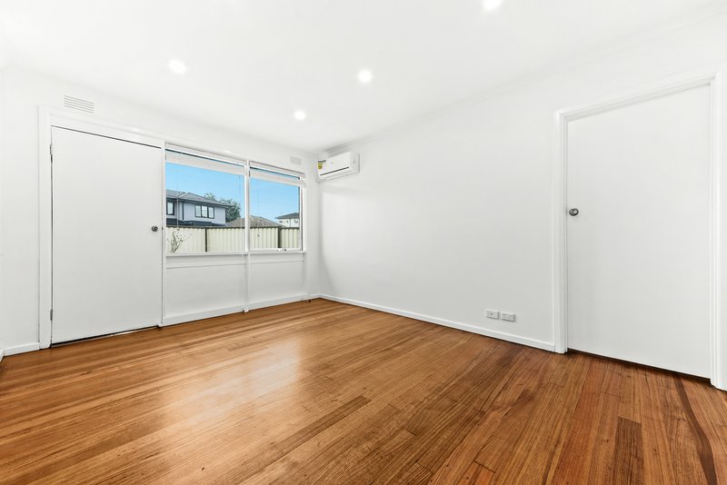 Photo - 3/2 Thompson Street, Clayton VIC 3168 - Image 3