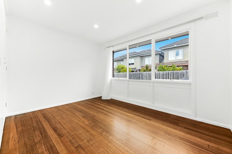 Photo - 3/2 Thompson Street, Clayton VIC 3168 - Image 4