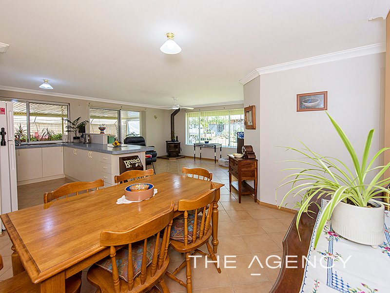 Photo - 32 Timbermill Crescent, Broadwater WA 6280 - Image 4