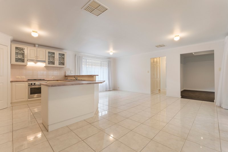 Photo - 32 Trinity Drive, Evanston Park SA 5116 - Image 5