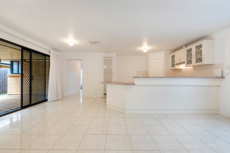 Photo - 32 Trinity Drive, Evanston Park SA 5116 - Image 7
