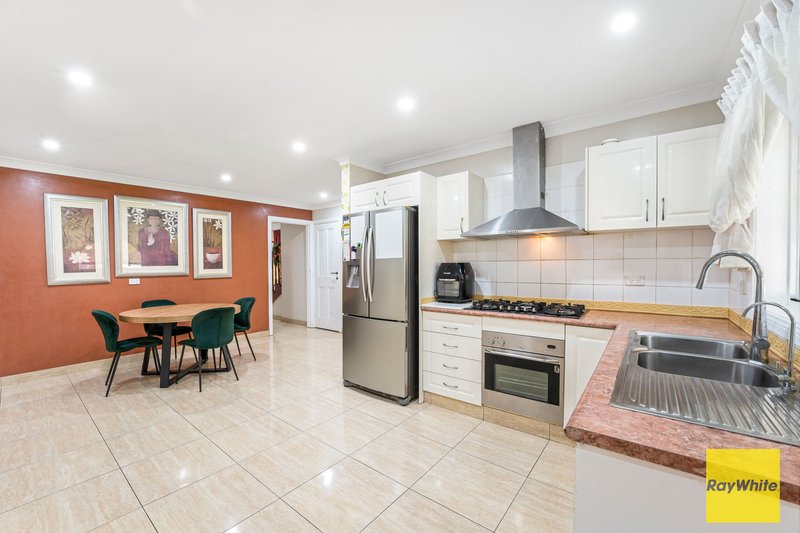 Photo - 32 Triten Avenue, Greenfield Park NSW 2176 - Image 8