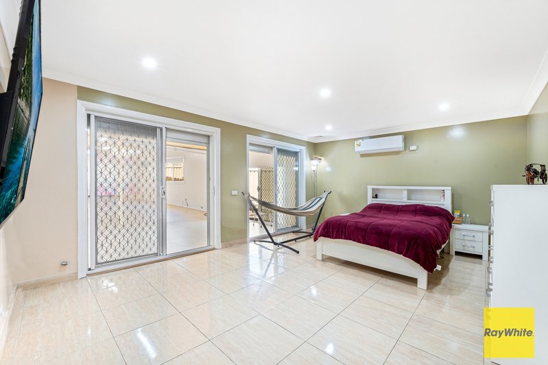 Photo - 32 Triten Avenue, Greenfield Park NSW 2176 - Image 12