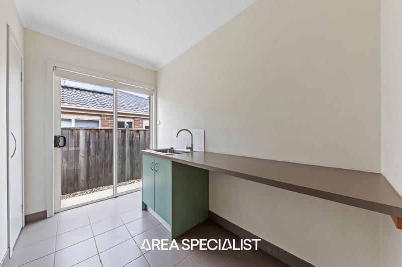 Photo - 32 Tyrone Avenue, Pakenham VIC 3810 - Image 21