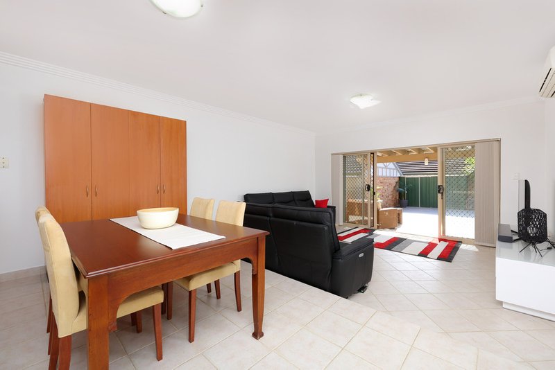 Photo - 32 Universal Street, Mortdale NSW 2223 - Image 3