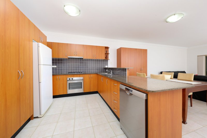 Photo - 32 Universal Street, Mortdale NSW 2223 - Image 4