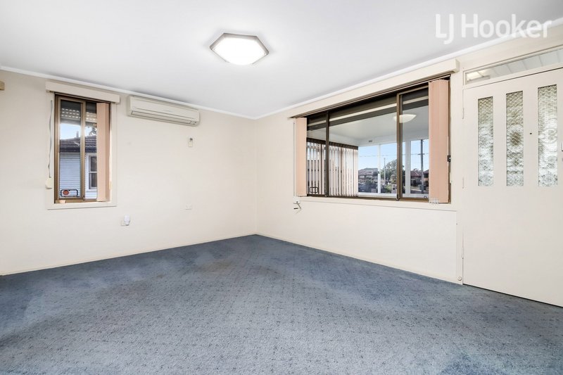 Photo - 32 Unwin Road, Cabramatta West NSW 2166 - Image 2