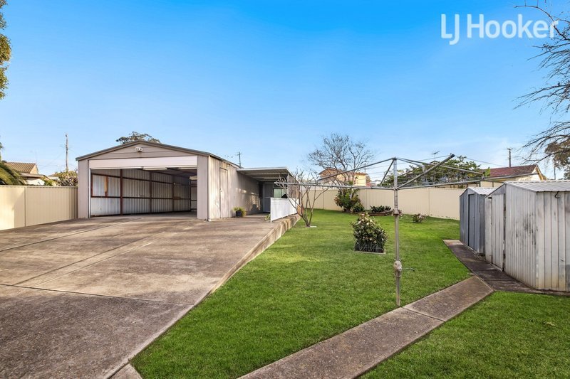 Photo - 32 Unwin Road, Cabramatta West NSW 2166 - Image 8