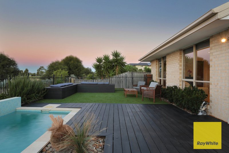 Photo - 32 Vaucluse Boulevard, Point Cook VIC 3030 - Image 19