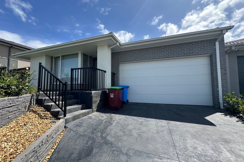 32 Vermillion Drive, Clyde VIC 3978