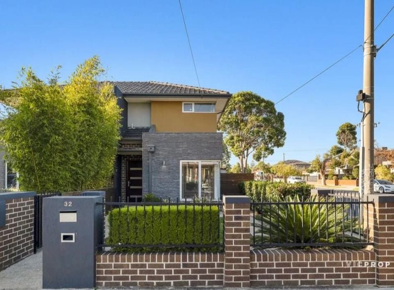 32 Victoria , Preston VIC 3072