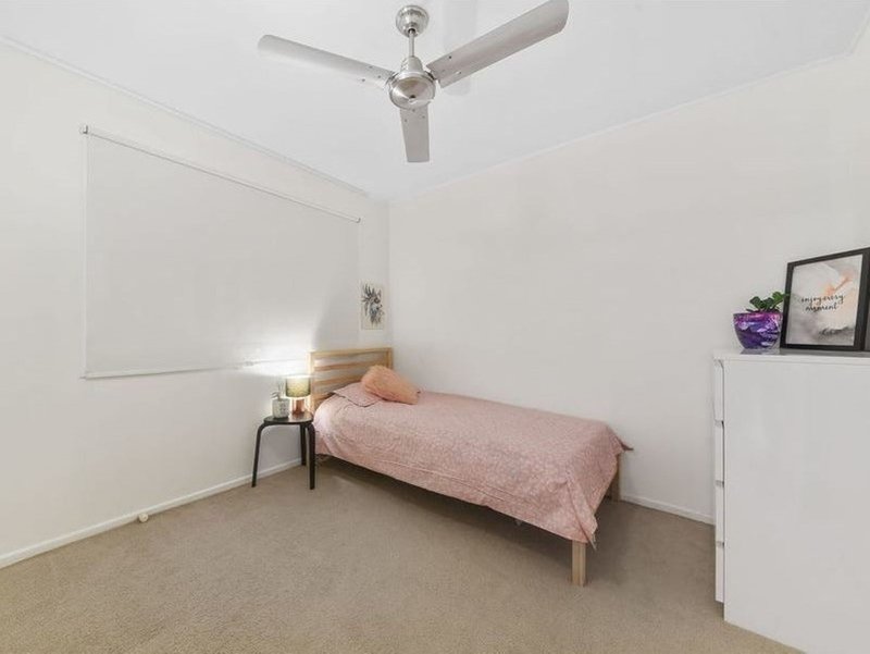 Photo - 32 Virae Street, The Gap QLD 4061 - Image 4